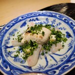 富小路 やま岸 - 河豚の白子焼き 九条葱 林檎　  