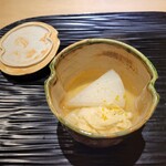 富小路 やま岸 - 聖護院大根 湯葉の炊き合わせ