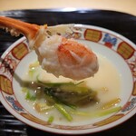 富小路 やま岸 - 蒸し蟹 蟹しゃぶ 芹の白味噌仕立て