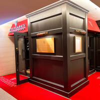 ウルフギャング・ステーキハウス 丸の内店 - 店構え