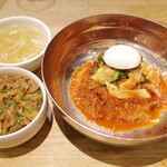 ぴょんぴょん舎 Te-su - ビビン麺 スープ付き+ミニプルコギ丼(1628円)