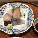 日本料理とみなが - 【造り】縞鯵、〆鯖、鯛、本鮪