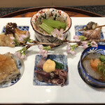 Nihon Ryouri To Minaga - 【前菜八寸】河豚皮煮凝り、蛍烏賊、のれそれ、茄子田楽、糠漬け牛蒡、ツブ貝
