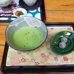 三芳家 - 抹茶　干菓子付き