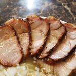自家製麺 ら～めん かり屋 - 炭焼きチャーシューのトッピング