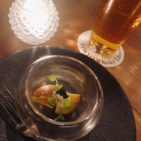 TOKYO Whisky Library - アミューズ：オシェトラキャビアとインカの目覚めコンフィー