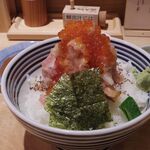 日本橋海鮮丼 つじ半 - 