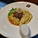 餃子と担々麺 吟 - 