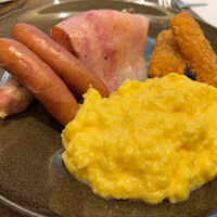 モダンチャイニーズブラッセリ― HALOW - 