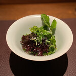 アカ - クエと蕗の薹のフリット アホブランコ