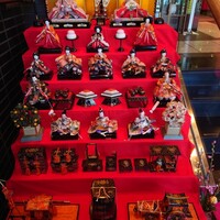 鰻割烹 伊豆栄 本店 - 店内に飾られているお雛様七段飾り 鰻割烹 伊豆栄 本店 - 店内に飾られているお雛様七段飾り