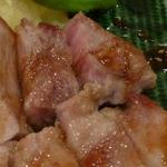 吉向 - 茶美豚のロースステーキ超アップ