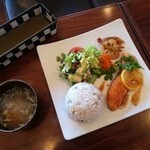 ミルリトン - サーモンのムニエル