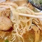 開花屋楽麺荘 - 醤油角煮らぁめん　麺