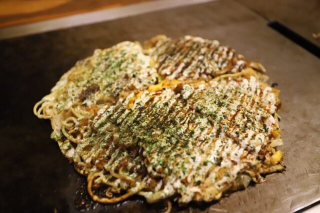 Kyoto Shitamachi no Okonomiyaki Masa Betayaki no Senmon Ten