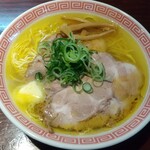 中華そば えもと - とり塩ラーメンエシレバターつき