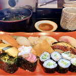 Kaiten Toyama Zushi - 汁物付き