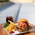 FIVE HOTEL OSAKA SHINE - シェフ手作りキムチバーガー♪