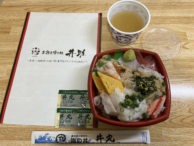 お持ち帰り処 丼助丼丸 石巻新境町店 - 陸前山下（海鮮丼）の写真
