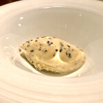 蒼 - 黒トリュフのアイス　濃厚さと爽やかさのバランス　美味しいなぁ