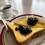 上の平山荘 - 料理写真:トースト（ドリンク付）830円