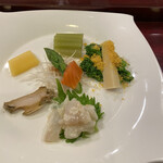 寿し処 春道 - 前菜　フキもタケノコも鮑も美味しいよー