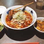 AJITO - 酸辣湯麵ランチ、ミニ麻婆豆腐