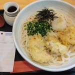 うどん処 おはな - かしわ天ぶっかけうどん(温、大盛り)。