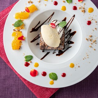 旬の食材を使用した人気の宴会コースは全6種から選べます！！