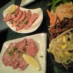 炭火焼肉 牛和鹿 - 