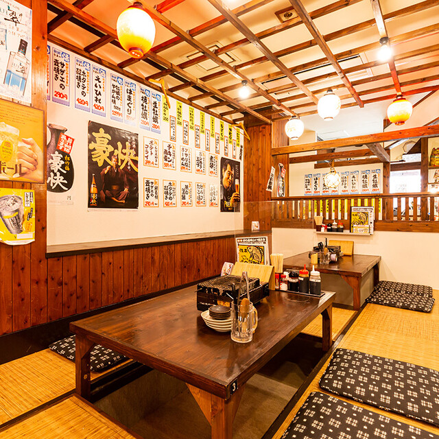 座席 : 浜焼きと串カツ 海鮮居酒屋 波平 上新庄店 - 上新庄/居酒屋