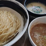 Tsukemen Hachibousei - つけ麺  王道+鶏塩スープ