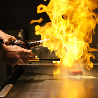 巧緻を極めた、芸術品のような料理の数々