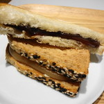 トラヤカフェ - 餡トースト550円