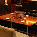魅惑の七輪 らんまん - テーブル