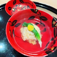 まき村 - ホタテとカニのしんじょうのお椀
