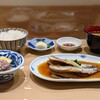 新宿割烹 中嶋 - 煮魚定食＋刺身(ハーフ)
