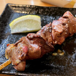 やきとり良太 - レバー半焼（200円）