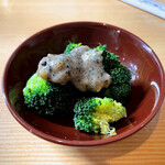 やきとり良太 - お通し（250円）