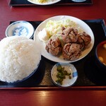 ごはん屋 花りん - げんこつ唐揚げ　ご飯大盛り