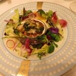 モナリザ - 姫アワビと白インゲン豆のカスレ　色鮮やかなサラダ仕立て