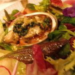 姫アワビと白インゲン豆のカスレ　色鮮やかなサラダ仕立て