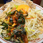 ラーメン二郎 - 小ぶた（880円）＋ネギ（100円）＋ニラキムチ（80円）＋汁なし（80円）、ニンニクコール