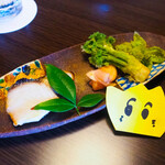 三統 - 「昼会席膳：第二段」焼き魚と春の山菜天ぷら。ふぉ〜美味しい、、。