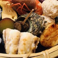 赤坂とゝや魚新 - 姫さざえ旨煮・鰆塩焼き・帆立醤油焼き