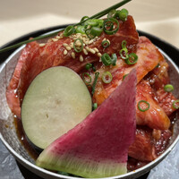 牛刺しと焼肉 仔虎 クリスロード店 - 吟選和牛切り落としランチ200g(2,420円)