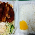 とんかつの丸栄 - とんかつ弁当、味噌(税込500円)