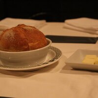 ロウリーズ・ザ・プライムリブ 恵比寿ガーデンプレイス店 - 