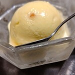 Itadaki Mammosu - 旨いナッツ入りアイス