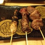 あかちょうちん - 焼き鳥3種 あかちょうちん